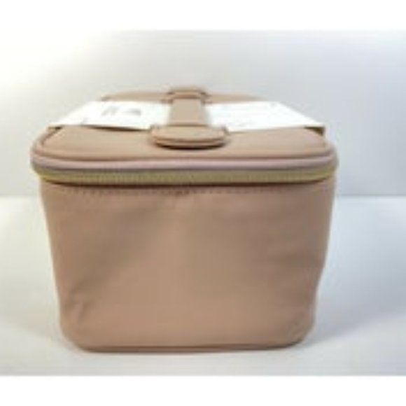 BNWT No 7 Cosmetic Stars The Ultimate Vanity Collection 8 pc Set w/Makeup Bag - Picture 3 of 10